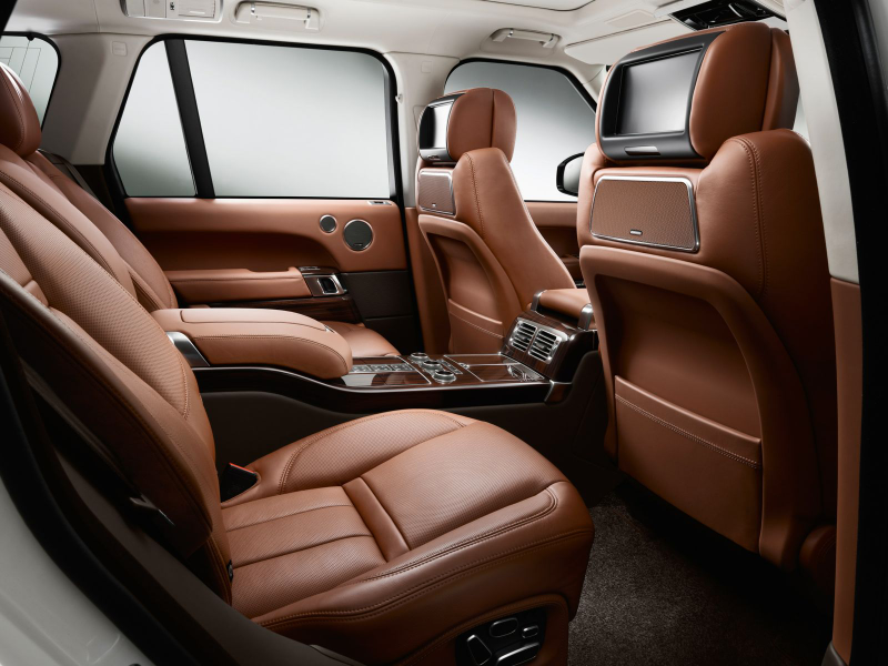 Illustration for article titled Land Rover Raises Exclusivity Of Range Rover With Introduction Of Long Wheelbase And Autobiography Black